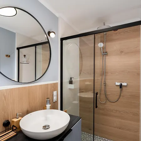 Blue Den Old Town Апартаменты